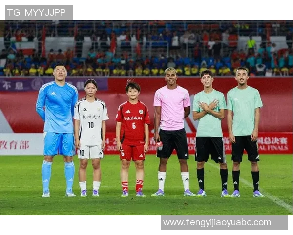 平民足球明星推荐图揭示那些不为人知的足球天才与他们的精彩瞬间